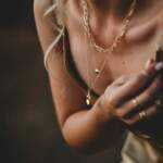 Зашто носимо накит – миленијумска прича о човеку и украшавању