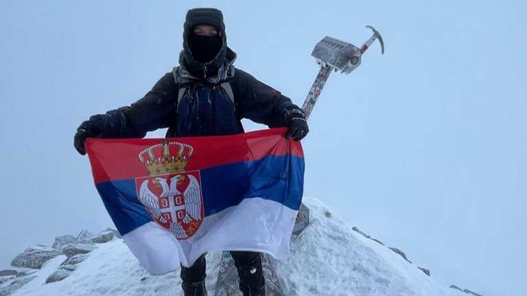 Ужички планинари на врху Елбруса